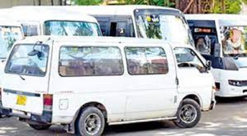 குறைக்கப்பட்ட எரிபொருள் விலையுடன் பாடசாலை வேன் கட்டணத்தை குறைக்கவுள்ளதாக தகவல்