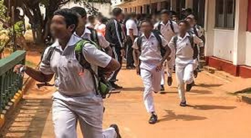 பாடசாலை மாணவனால் தாக்கப்பட்ட ஆசிரியர் - கொழும்பில் சம்பவம்