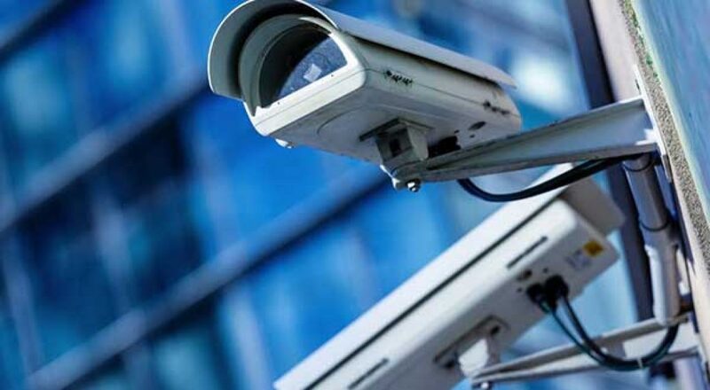 இங்கிலாந்தில் கண்காணிப்பு கேமராக்களை அகற்ற நடவடிக்கை!