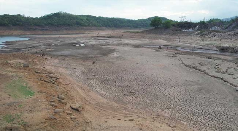 வறட்சியால் பாதிக்கப்பட்டுள்ள 90 ஆயிரம் மக்கள் : யாழ்ப்பாணத்திற்கே அதிக பாதிப்பு!