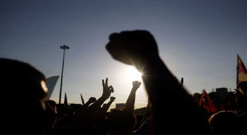 அரசாங்கத்திற்கு எதிராக பாரிய போராட்டத்திற்கு தயாராகும் அரச வைத்தியர் அதிகாரிகள் சங்கம்!