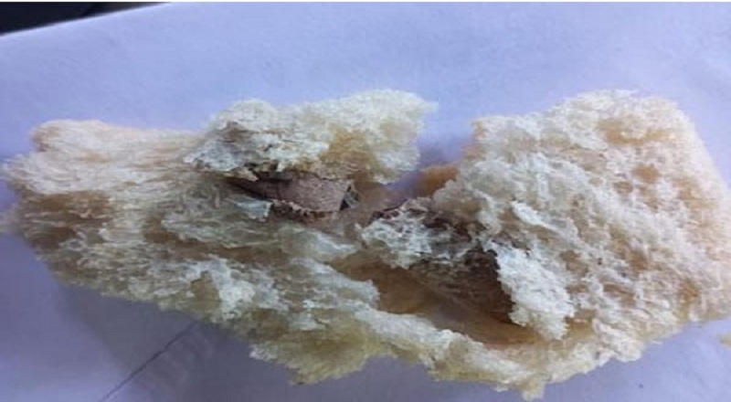 மாத்தரை பகுதியில் பாண் கொள்வனவு செய்த பெண்ணுக்கு காத்திருந்த அதிர்ச்சி!