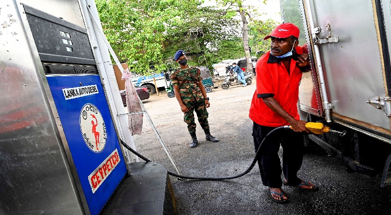 இன்று முதல் எரிபொருட்களின் விலைகளில் திருத்தம்