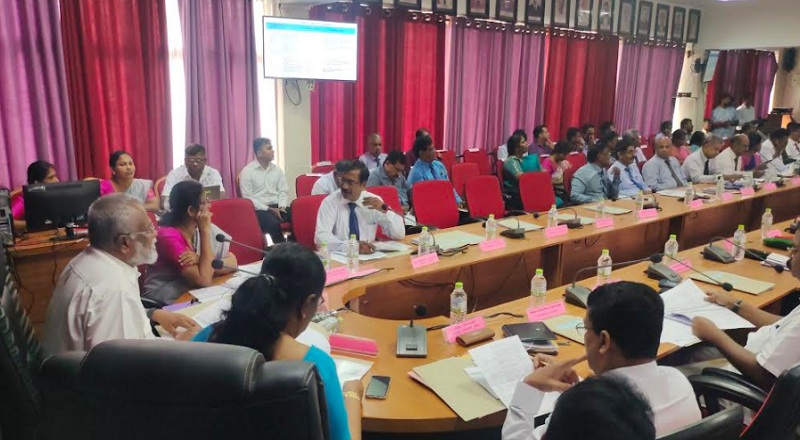 கிளிநொச்சி குளத்திலிருந்து நீர் பெறுவதை தவிர்த்து மாற்று ஏற்பாட்டு மும்மொழிவை சமர்ப்பிக்குமாறு உத்தரவு!