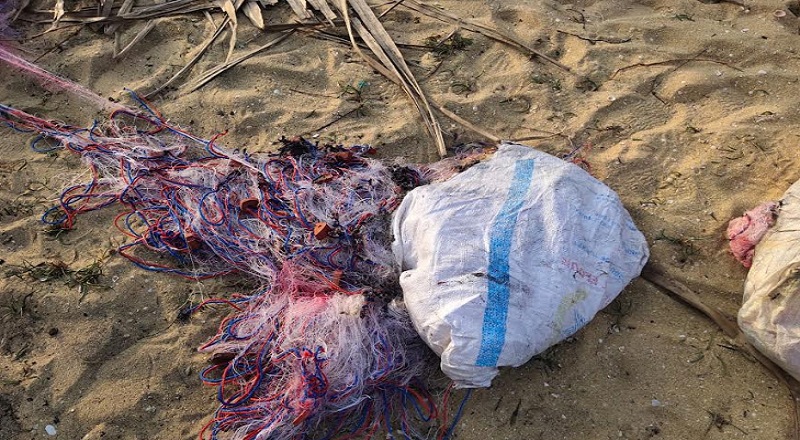 வடமராட்சி கிழக்கு கட்டைக்காட்டில் மீனவரின் வாடி தீயிட்டு எரிப்பு!