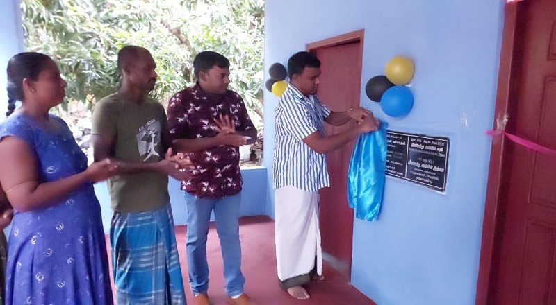 ஜீவ ஊற்று அன்பின் கரம் அமைப்பின் கீழ் நரிபுல்தோட்ட மக்களுக்கு வீடு கையளிப்பு!