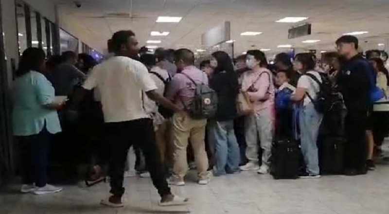 கட்டுநாயக்க விமான நிலையத்தில் விசா வழங்குவதில் ஏற்பட்ட தாமதம் : சேவையை நிறுத்தி வெளியேறிய அதிகாரிகள்!