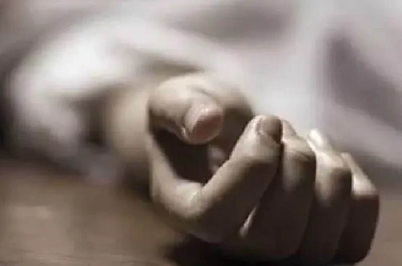 நிர்வாணமாக்கி பகிடிவதை: மாணவன் மரணம்