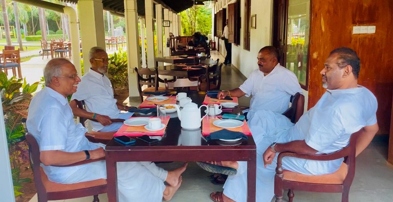 தமிழரசு - முன்னணி சந்திப்பு! சபைகள் அமைக்க ஆதரவு! கொள்கை ரீதியாக இணக்கம் இல்லை