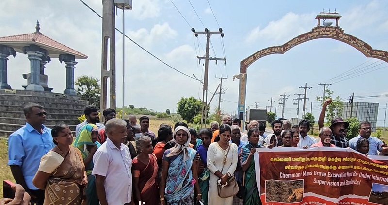 செம்மணி புதைகுழி அகழ்வுப் பணி சர்வதேசத்தின் கண்காணிப்பில் இடம்பெறவேண்டும்! வெடித்த போராட்டம்