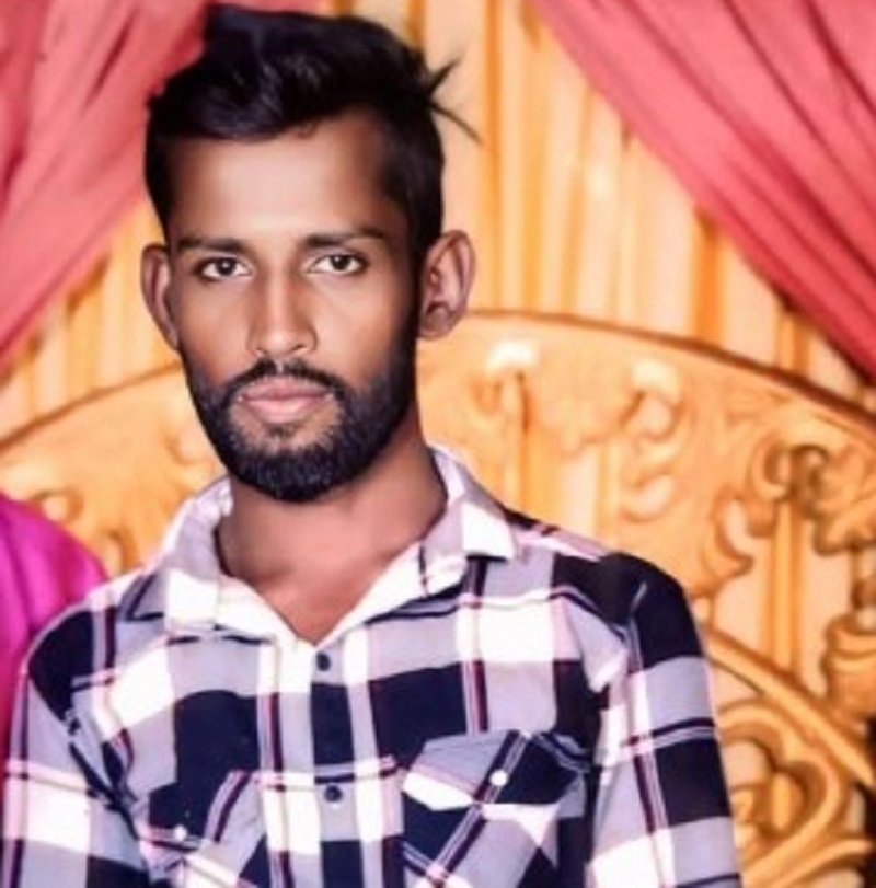 மணற்காட்டு கடற்பரப்பில் காணாமல் போன மீனவர் -அதே கடற்பரப்பில் சடலமாக மீட்பு!