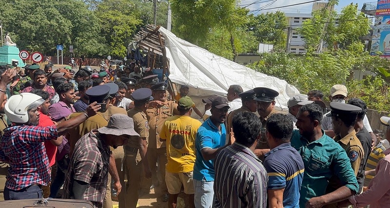 வவுனியாவை அழகுற மாற்றும் முயற்சியில் மாநகரசபை! நடைபாதை வியாபாரிகளின் பரிதாப நிலை