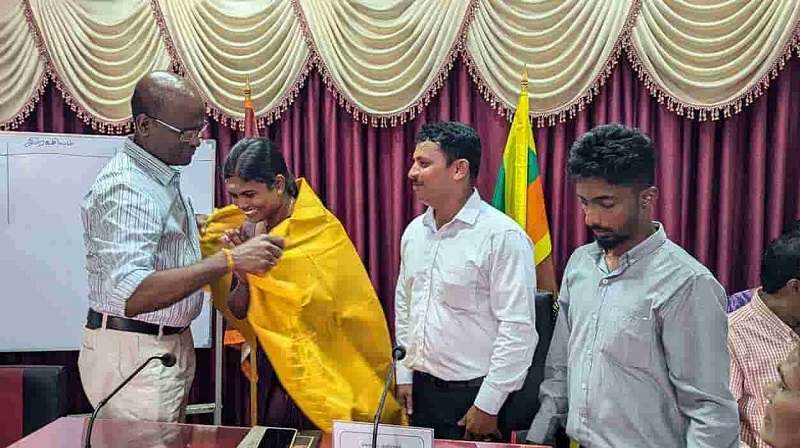 வரலாற்றில் முதன் முதல் பெண் தவிசாளர் வவுனியா வடக்கு பிரதேச சபையில் தெரிவு!