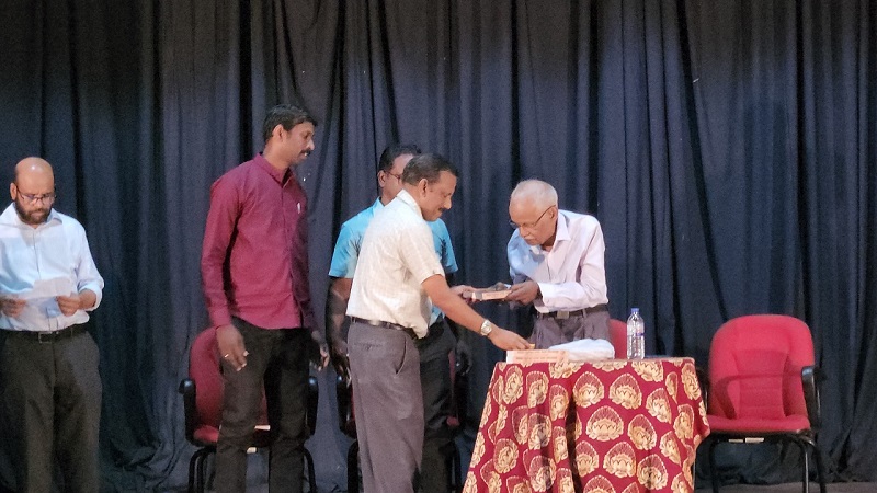 யாழில் சிறப்பாக இடம்பெற்ற "உறைய மறுக்கும் காலம்" நூல் வெளியீடு!