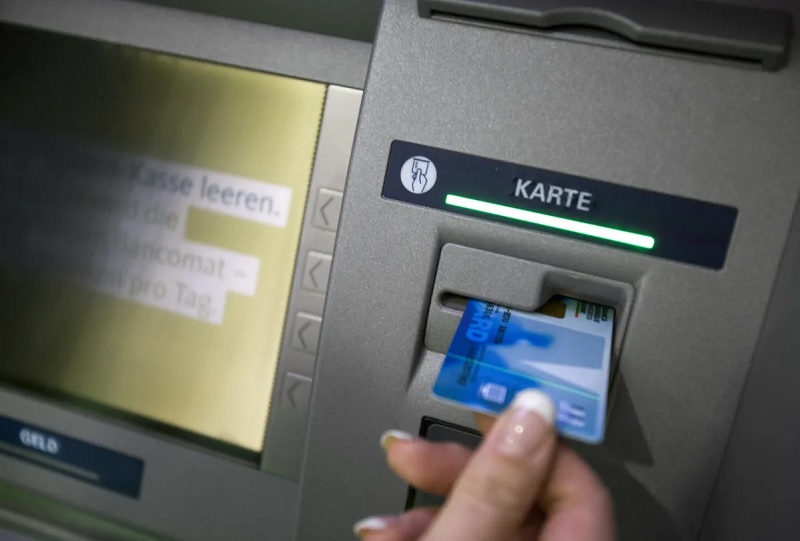 சுவிட்சர்லாந்தில் அதிகரிக்கும் ATM திருட்டுகள் - மக்களுக்கு எச்சரிக்கை
