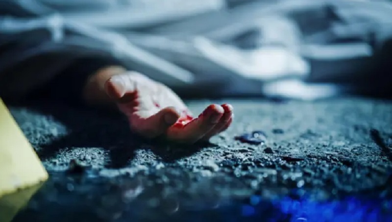 தாயை கழுத்து நெரித்து கொடூரமாக கொலை செய்த மகள்!