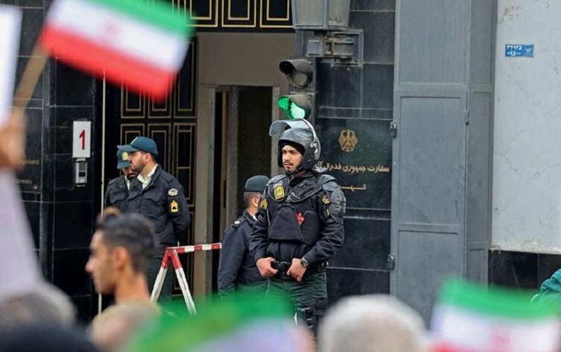 ஈரானில் உள்ள நாட்டு மக்களை உடனடியாக வெளியேறுமாறு ஜெர்மனி அறிவிப்பு