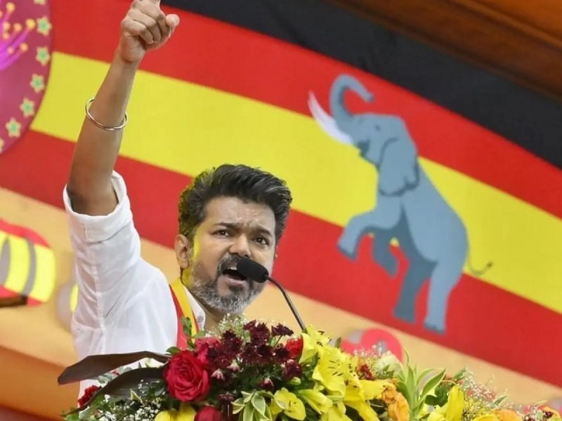 சிங்கள மக்களிடம் செருப்படி வாங்கும் விஜய்