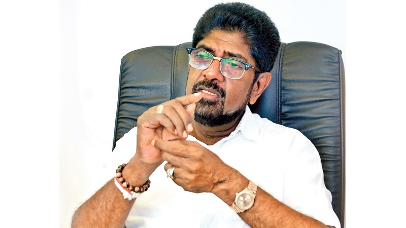 முன்னாள் அமைச்சர் கெஹெலிய ரம்புக்வெல்ல பிணையில் விடுதலை