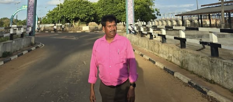 கிளிநொச்சியில் தரிசாக கிடக்கும் நிலங்களை விளைநிலங்களாக மாற்ற சோதிடர் சுதாகர் கோரிக்கை