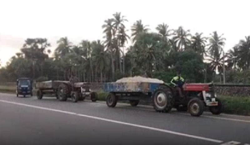 யாழில் சட்டவிரோதமாக மணலுடன் இரு உளவு இயந்திரங்களை கைப்பற்றிய பொலிஸார்! ஒருவரும் கைது