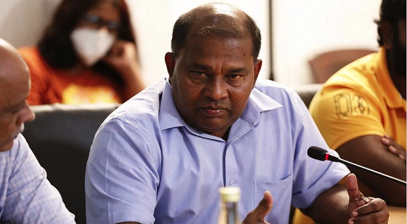 பாடசாலை நேரத்தை அரை மணி நேரம் நீட்டிக்கும் முடிவு எதன் அடிப்படையில் எடுக்கப்பட்டது?