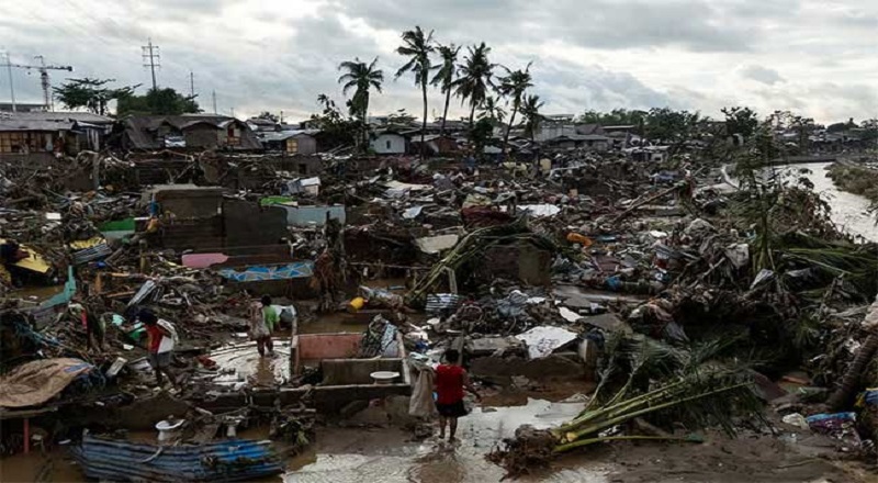 பிலிப்பைன்ஸை தாக்கிய புயல் - குறைந்தது 58 பேர் உயிரிழப்பு!