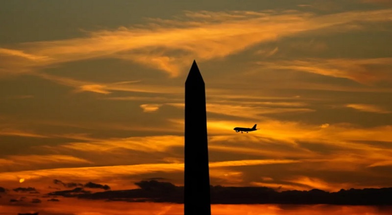 அமெரிக்க அரசாங்கத்தின் பணி முடக்கத்தால் ஏற்பட்டுள்ள சிக்கல் - முடங்கும் விமான நிலையங்கள்!