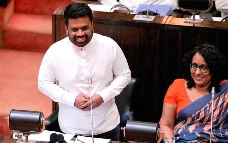 பாதீட்டு உரையில் “ஹிட்லர்”!:  எதிர்க்கட்சியினருக்கு சாட்டையடி கொடுத்த ஜனாதிபதி