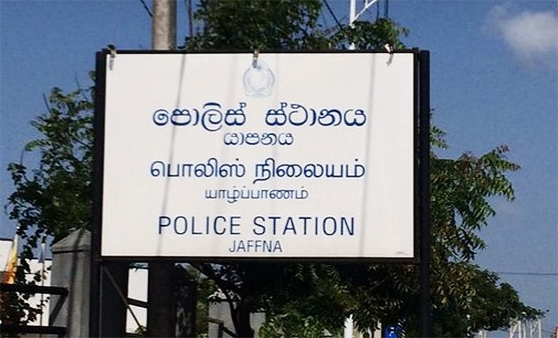 யாழ்ப்பாணத்தில் வாளுடன் பொலிசாரை துரத்திய இளைஞன் கைது