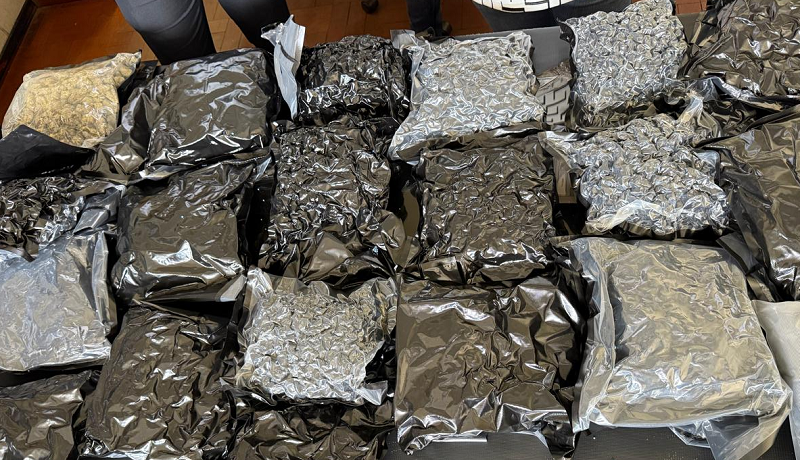 கட்டுநாயக்க விமான நிலையத்தில் 113.67 மில்லியன் மதிப்புள்ள “குஷ்” போதைப்பொருள் மீட்பு!