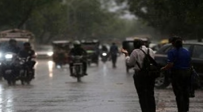 தென்கிழக்கு வங்காள விரிகுடாவில் உருவாகும் குறைந்த காற்றழுத்த தாழ்வு மையம்!