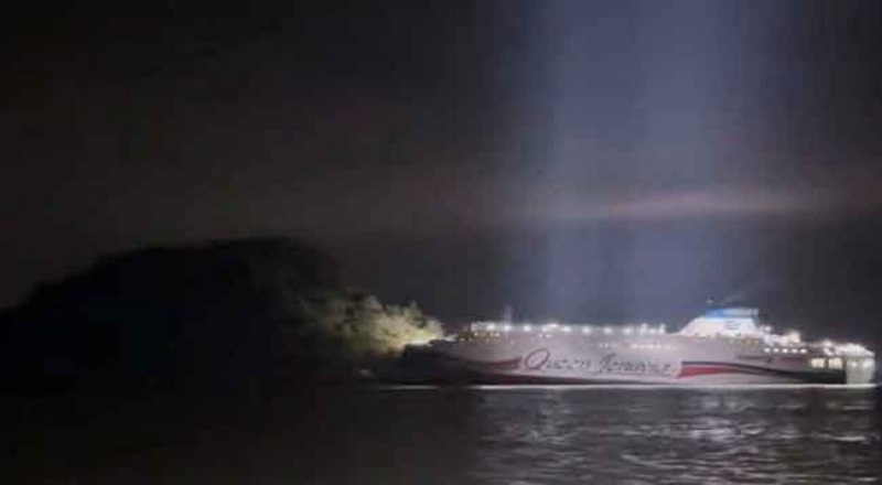 தென் கொரியாவில் விபத்துக்குள்ளான கப்பல் - ஆபத்தில் உள்ள 267 உயிர்கள்!