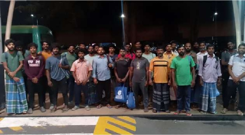 இலங்கையில் தடுத்து வைக்கப்பட்டிருந்த 27 இந்திய மீனவர்கள் விடுவிப்பு!