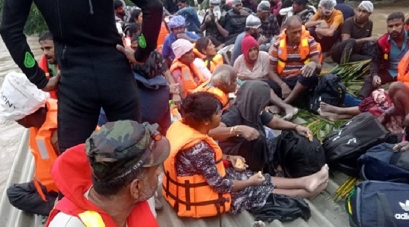 கலா ஓயா பாலத்தில் நடந்த திகில் – 70 பேரின் உயிரைக் காத்த அதிசய மீட்பு!