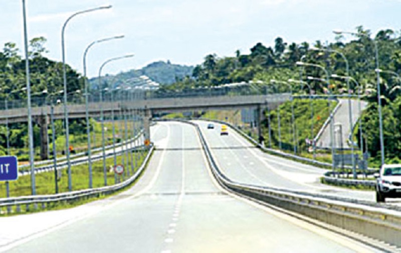 தெற்கு அதிவேக வீதியின் அத்துருகிரிய நுழைவாயில் மீண்டும் திறக்கப்பட்டது!