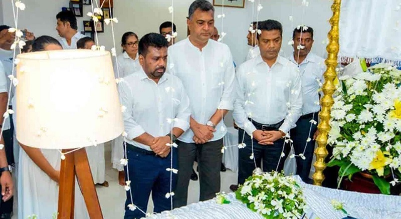 உயிரிழந்த விமானிக்கு ஜனாதிபதி உட்பட அரசியல் பிரபலங்கள் அஞ்சலி