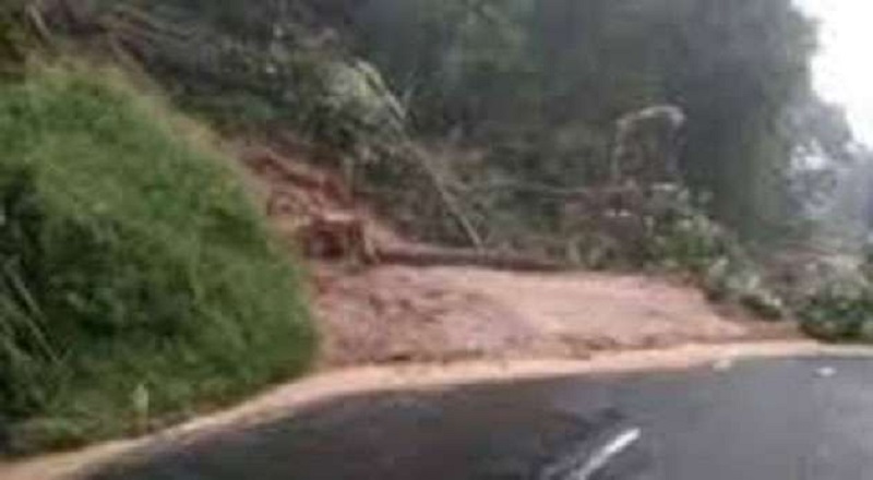 வலுவான நீரோட்டங்கள் உள்ள பகுதிகளில் கவனம் தேவை!  பிரதீப் கொடிப்பிலி அறிவுரை!