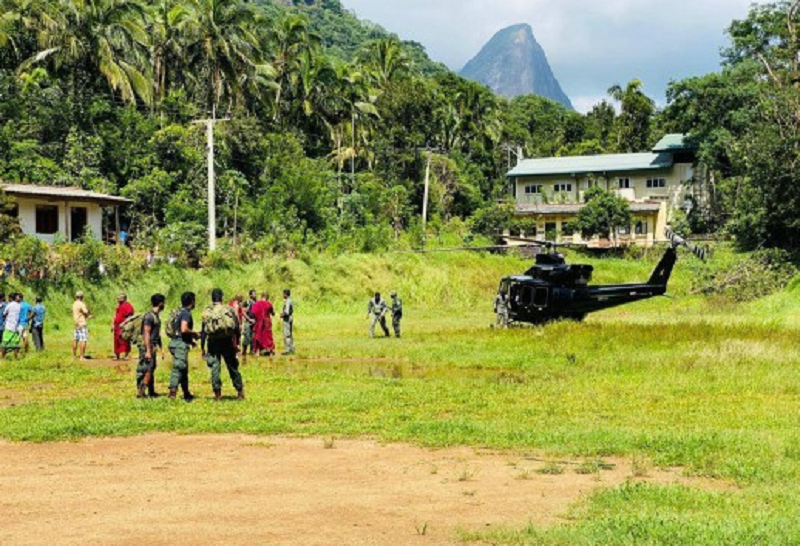 அனர்த்தத்தினால் வீடொன்றில் சிக்கியிருந்த மூன்று மாத குழந்தையை மீட்ட சிறப்பு படையினர்!