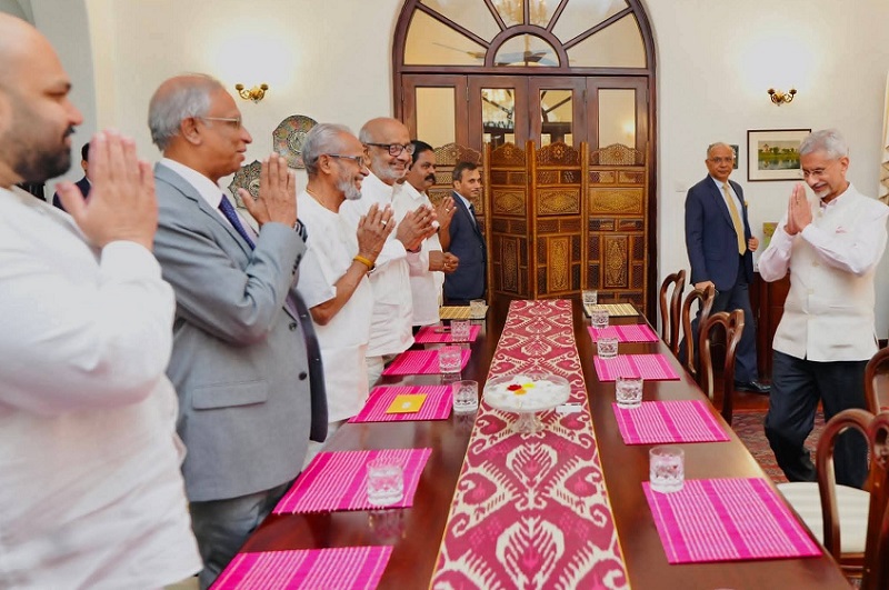 மாகாணசபைத்தேர்தல்களை விரைந்து நடாத்த அழுத்தம் வழங்குங்கள்! ஜெய்சங்கரிடம் தமிழ்த்தரப்பு