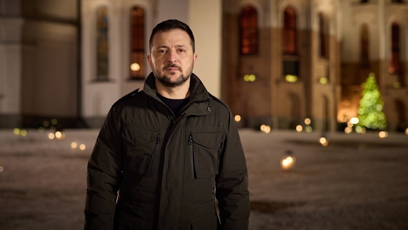 நாட்டு மக்களுக்கு கிறிஸ்துமஸ் வாழ்த்து தெரிவித்த உக்ரைன் ஜனாதிபதி ஜெலன்ஸ்கி