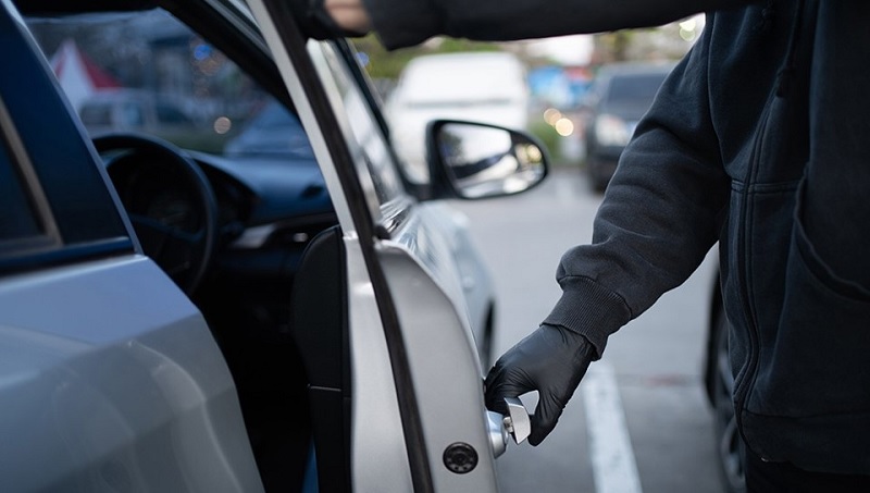 இங்கிலாந்தில் அதிகரிக்கும் வாகன திருட்டு - விடுக்கப்பட்டுள்ள கோரிக்கை