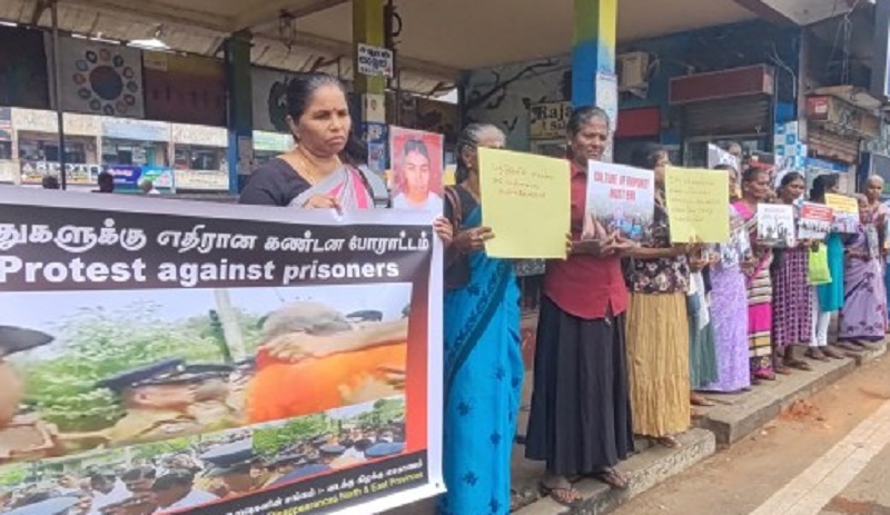 கல்லுமலையும்,வெடுக்குநாறியும் எங்கள் சொத்து! வவுனியாவில் கண்டன ஆர்ப்பாட்டம்