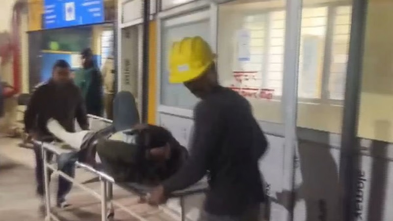 உத்தரகாண்டில் இரண்டு ரயில்கள் ஒன்றுடன் ஒன்று மோதி விபத்து