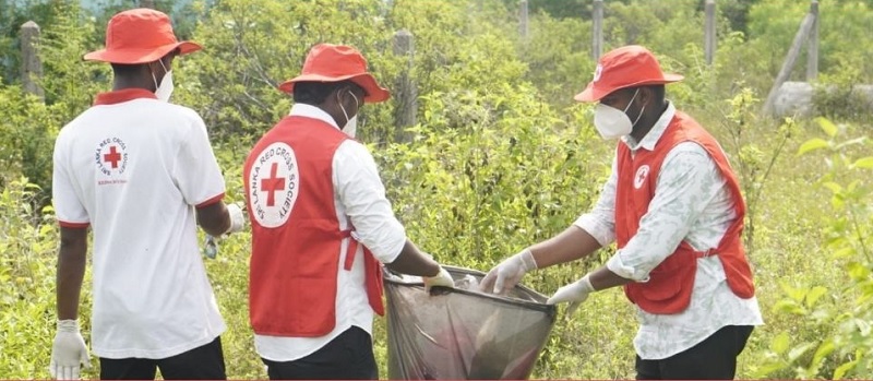 டித்வா  புயல் தாக்கம்: பரந்தன் நகரை சுத்தப்படுத்த செஞ்சிசிலுவை சங்கதின் கிளிநொச்சி கிளையினர் அழைப்பு