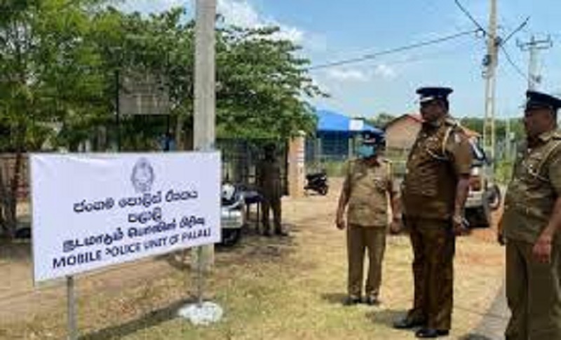 தையிட்டி விகாரை முன்பாக சட்டவிரோதம் என பெயர் பலகை நாட்டினால் சட்ட நடவடிக்கை!  பொலிஸ் எச்சரிக்கை