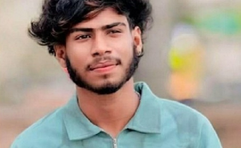 வேகக் கட்டுப்பாட்டை இழந்த மோட்டார் சைக்கிள்  மின் கம்பத்துடன் மோதி விபத்து: இளைஞன்  உயிரிழப்பு