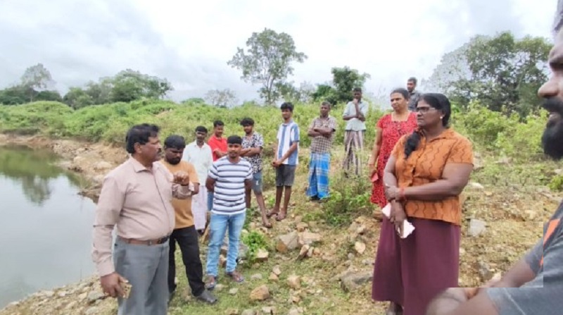 ஒட்டுசுட்டான் காதலியார் சம்மளங்குளம் கிராமத்தில் அடாவடியாக கற்குவாரி அமைக்க  நடவடிக்கை!