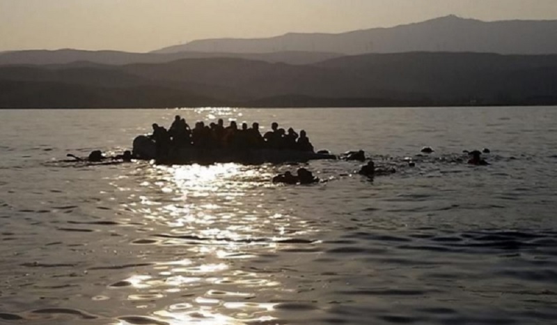 காம்பியாயில் அகதிகள் சென்ற படகு விபத்து: 7 பேர் மரணம் - பலர் மாயம்