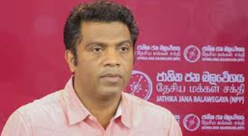 கல்வி அமைச்சர் பதவி விலக வேண்டும் - நாமலின் கருத்துக்கு பதிலடி!